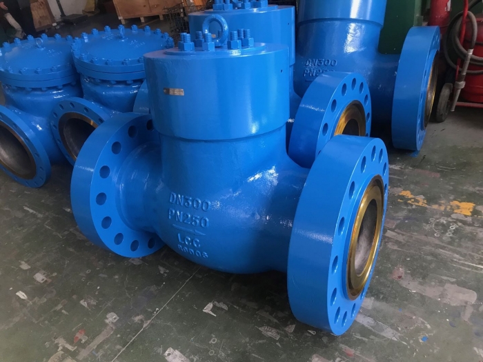 Pressure seal cover swing check valve